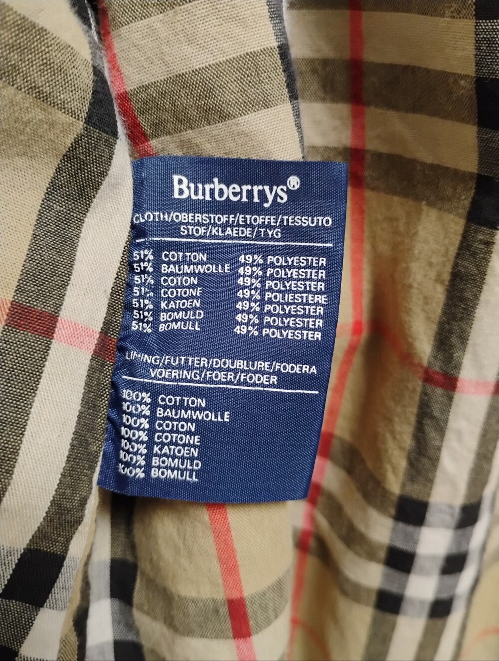Vintage Burberry Beige Women's Trench Coat with Signature Check Lining - Picture 10 of 13